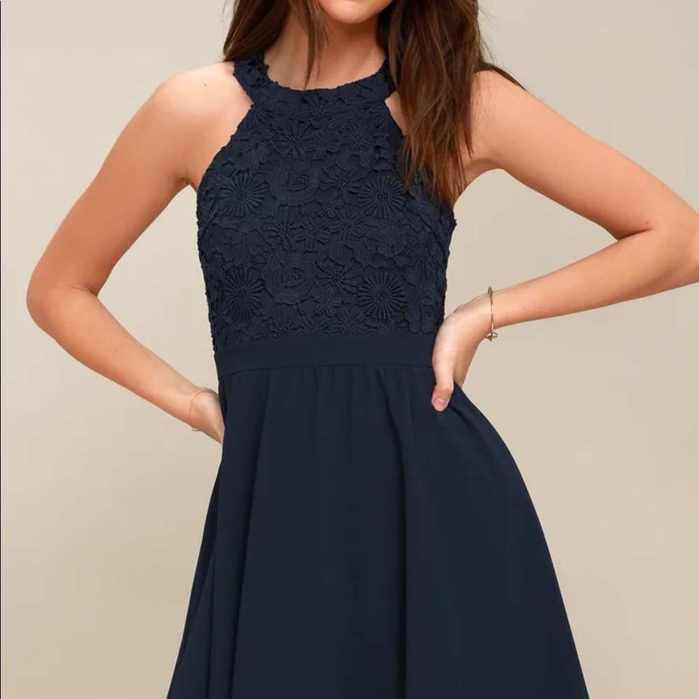 BLACK LACE HALTER DRESS